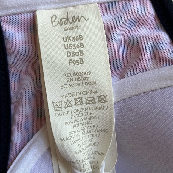 Boden Bikini Swimsuit Top 36B Red Polka Dot Halter Twist Front New - Picture 8 of 8